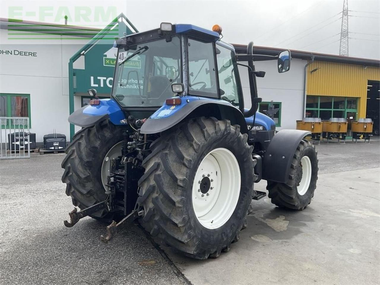 New Holland tm 150 - Farm tractor: picture 3 New Holland tm 150 - Farm tractor: picture 3
