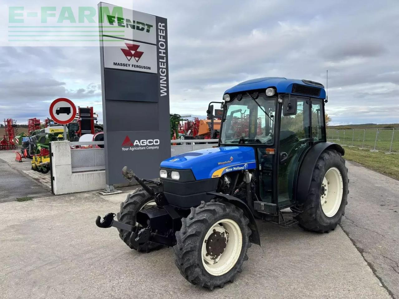 New Holland tn 85 fa dt supersteer - Farm tractor: picture 2 New Holland tn 85 fa dt supersteer - Farm tractor: picture 2