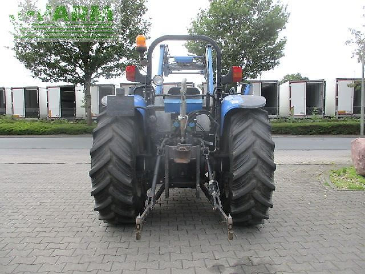 New Holland tn70 a niedrige bauhöhe - Farm tractor: picture 4 New Holland tn70 a niedrige bauhöhe - Farm tractor: picture 4