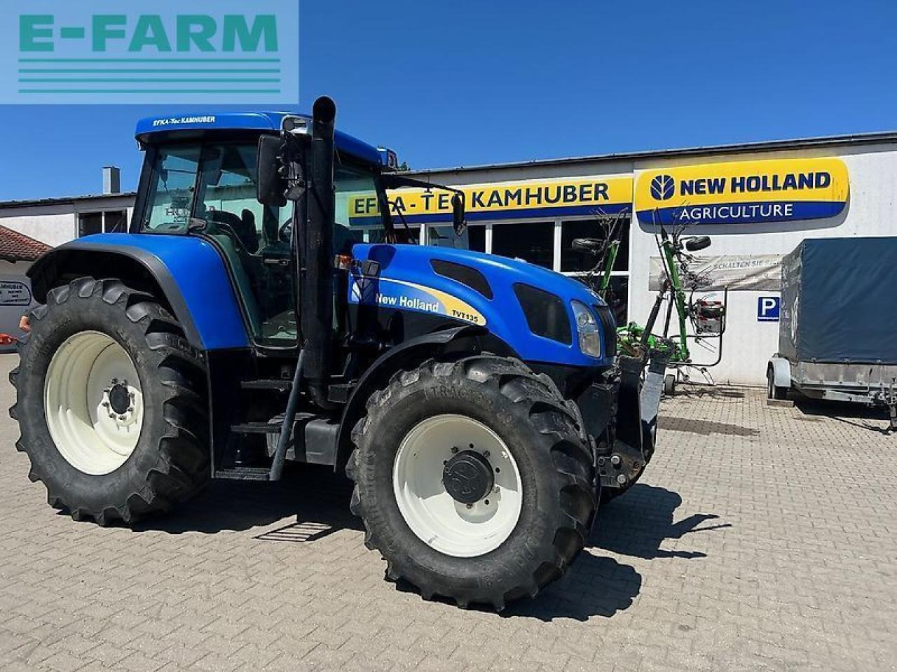 New Holland tvt 135 - Farm tractor: picture 5 New Holland tvt 135 - Farm tractor: picture 5