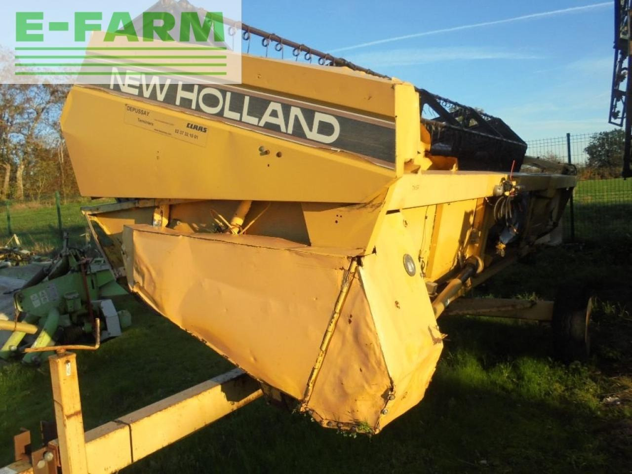 Combine harvester New Holland tx68fs: picture 9