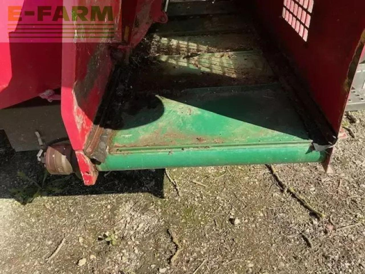 R.M.H. mixell141 - Livestock equipment: picture 5 R.M.H. mixell141 - Livestock equipment: picture 5