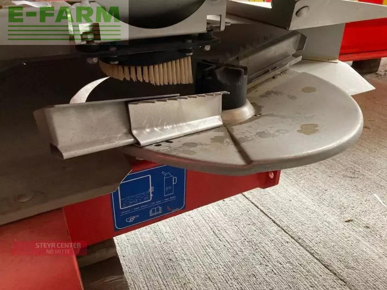 Rauch axis 20.1 w - Fertilizer spreader: picture 4 Rauch axis 20.1 w - Fertilizer spreader: picture 4