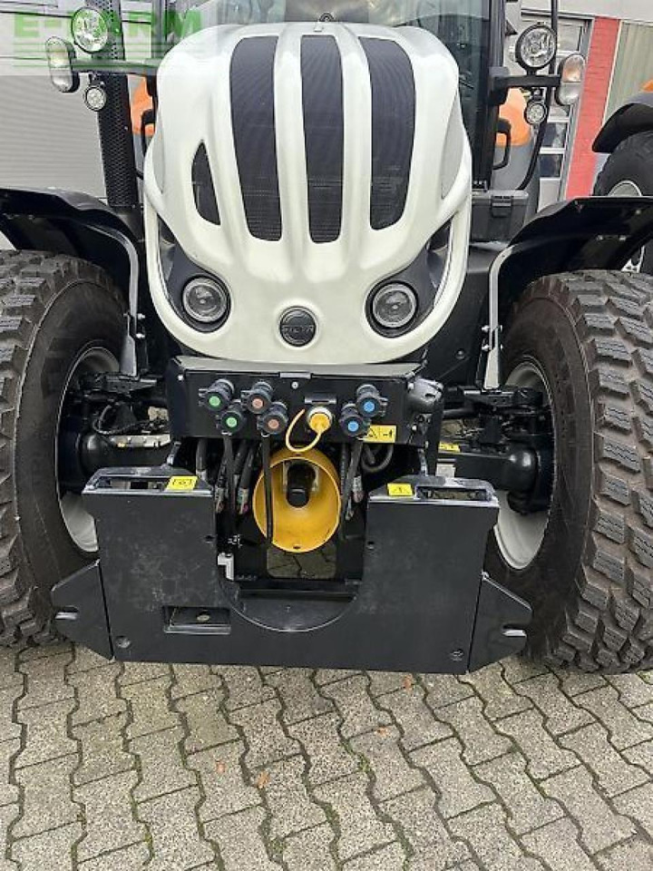 Steyr 4130 expert cvt kommunal CVT - Farm tractor: picture 3 Steyr 4130 expert cvt kommunal CVT - Farm tractor: picture 3