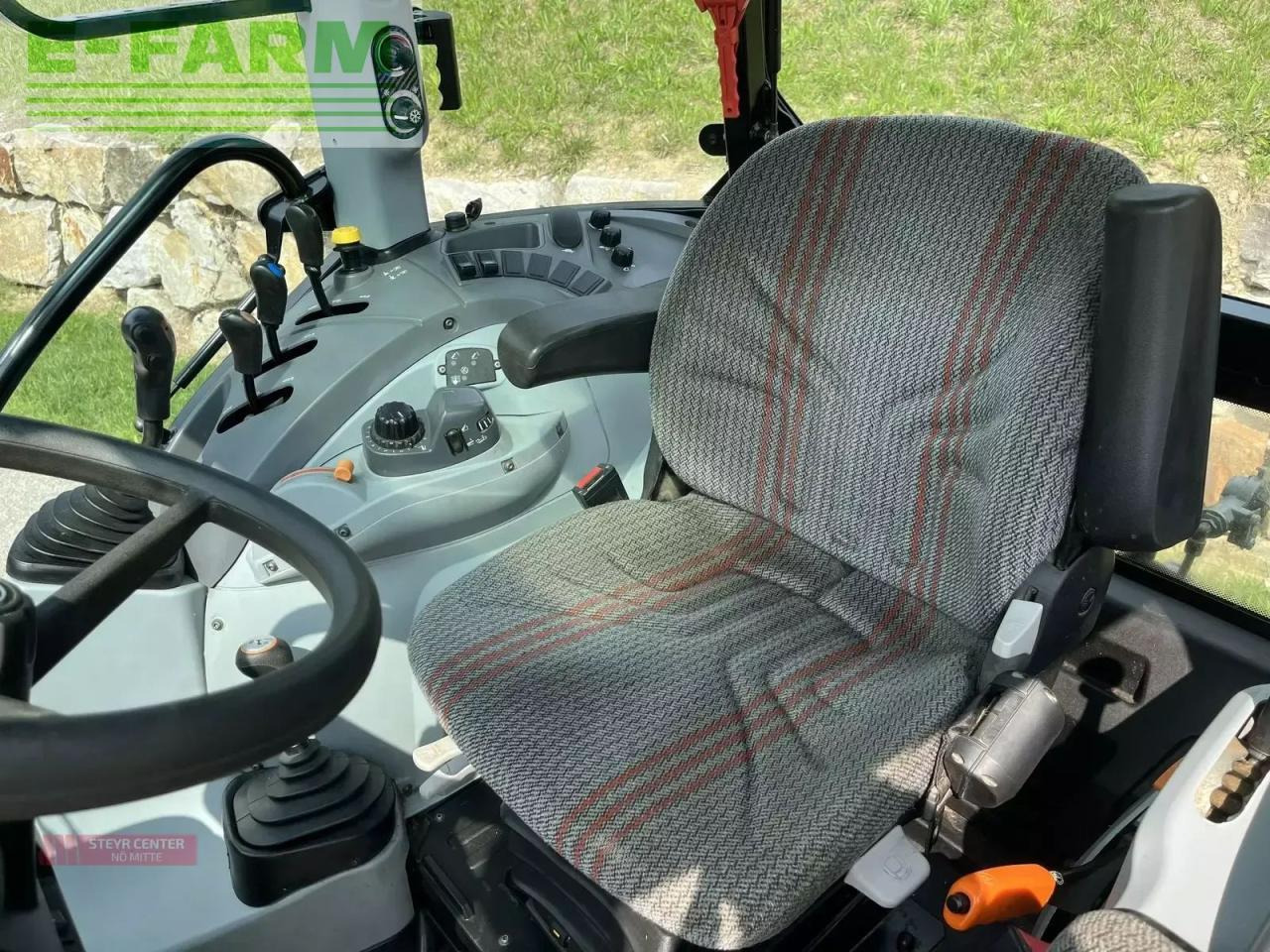 Farm tractor Steyr kompakt 4105: picture 12