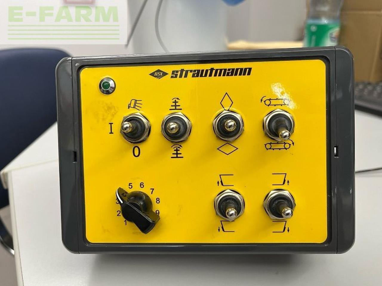 Livestock equipment Strautmann vm 1801 d: picture 11