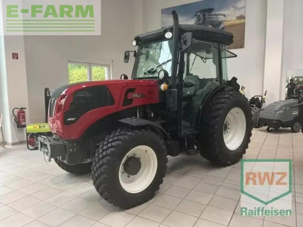 Valtra f105s 2d3 - Farm tractor: picture 2 Valtra f105s 2d3 - Farm tractor: picture 2