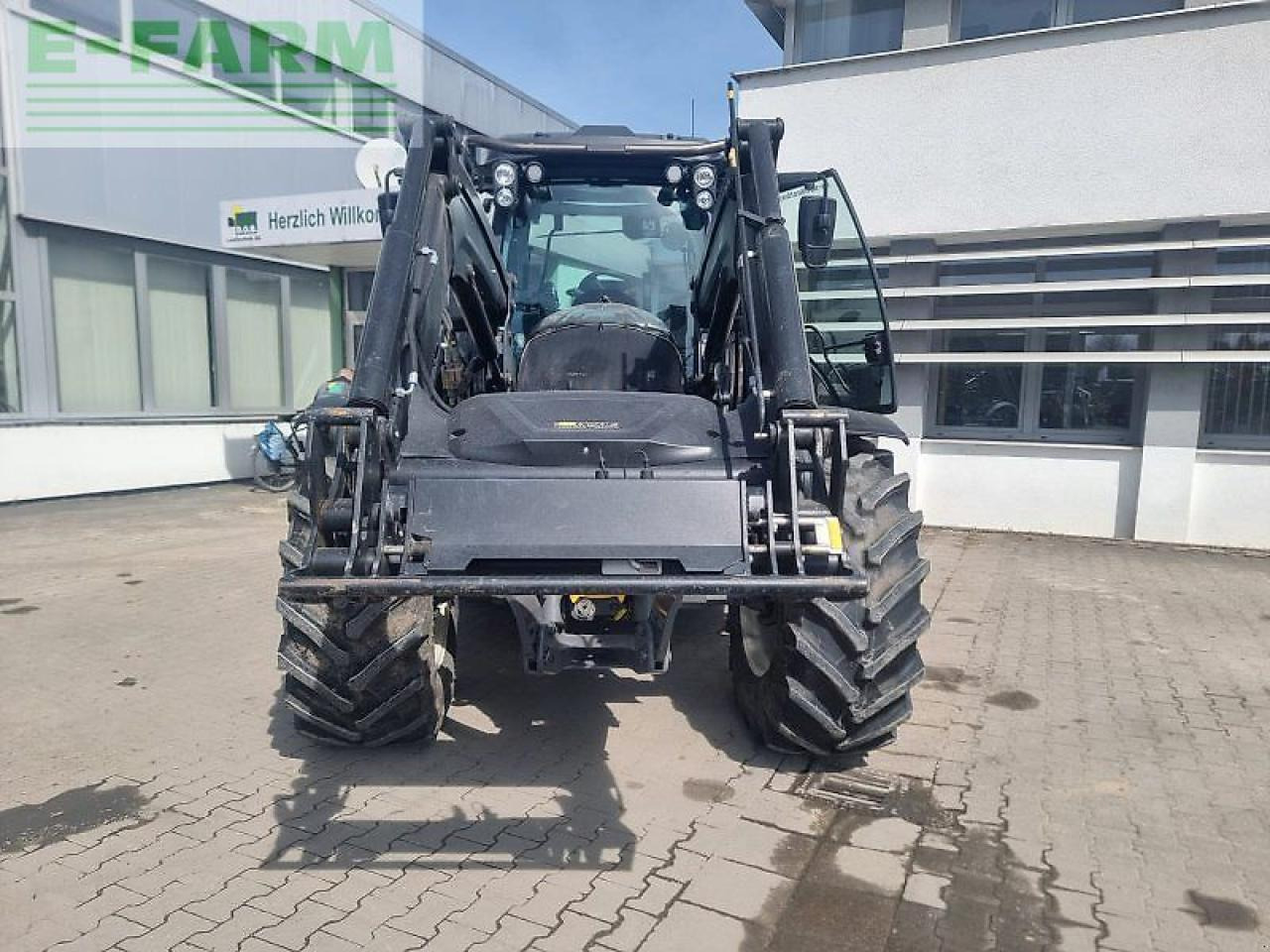 Valtra n175 d - Farm tractor: picture 2 Valtra n175 d - Farm tractor: picture 2