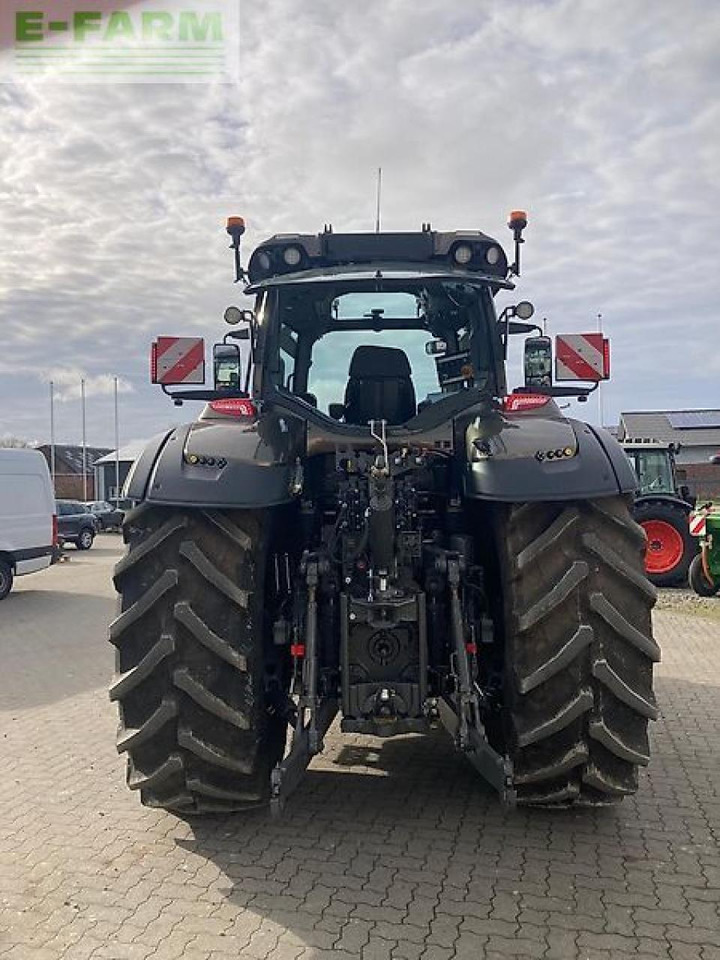 Valtra q245 - Farm tractor: picture 3 Valtra q245 - Farm tractor: picture 3