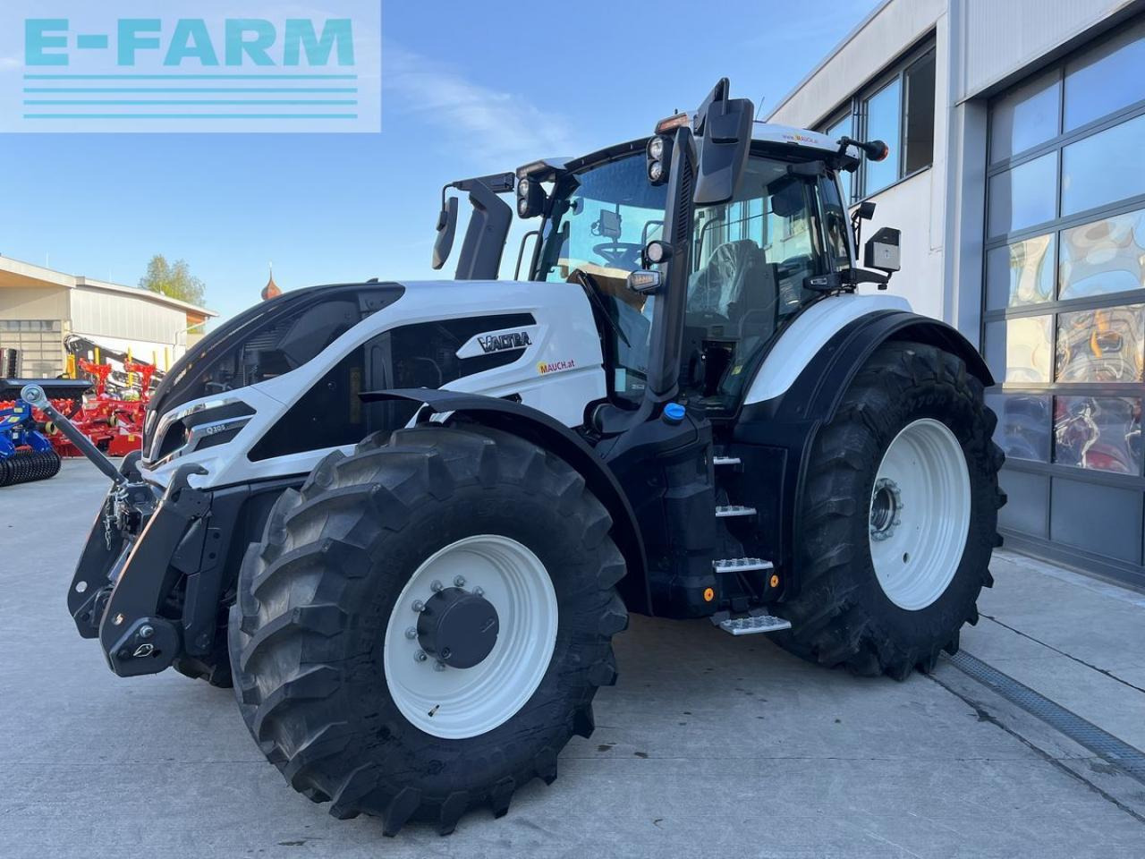 Valtra q305 - Farm tractor: picture 4 Valtra q305 - Farm tractor: picture 4