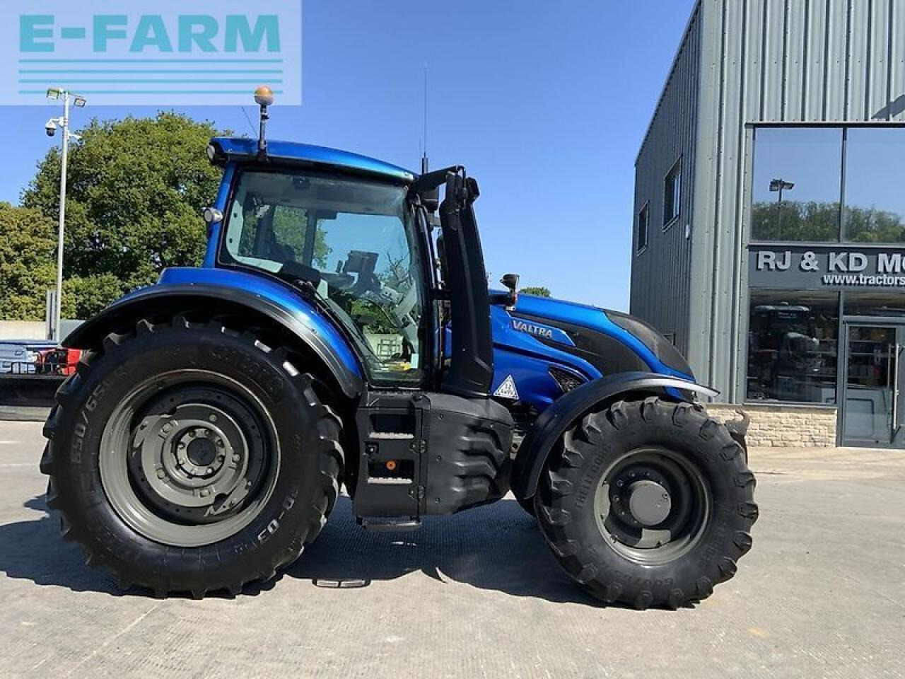 Valtra t234 direct twin track reverse drive tractor (st23213) Direct - Farm tractor: picture 1 Valtra t234 direct twin track reverse drive tractor (st23213) Direct - Farm tractor: picture 1