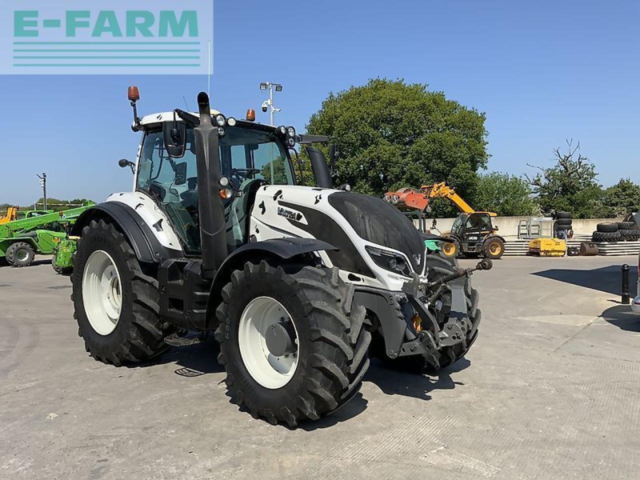 Valtra t234 versu twin track reverse drive (st23094) Versu - Farm tractor: picture 2 Valtra t234 versu twin track reverse drive (st23094) Versu - Farm tractor: picture 2