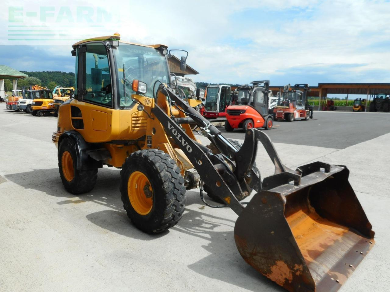 Volvo l25f ( 5.500kg ) hydr. schnellwechsler + 3 kreis - Mini excavator: picture 5 Volvo l25f ( 5.500kg ) hydr. schnellwechsler + 3 kreis - Mini excavator: picture 5