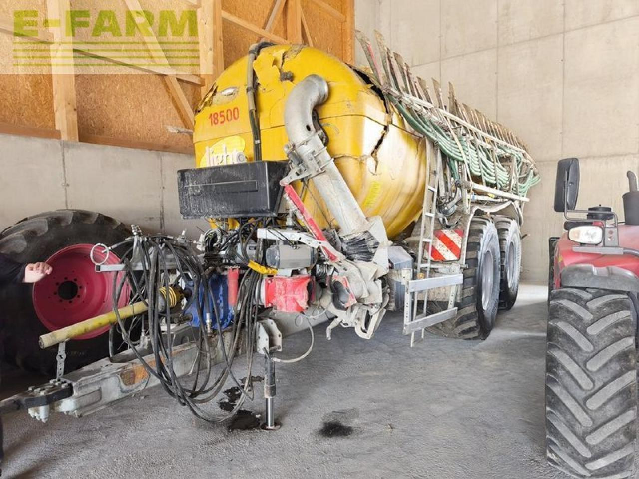 / light 18.500 polyesterfass mit unfallschaden - Slurry tanker: picture 3 / light 18.500 polyesterfass mit unfallschaden - Slurry tanker: picture 3