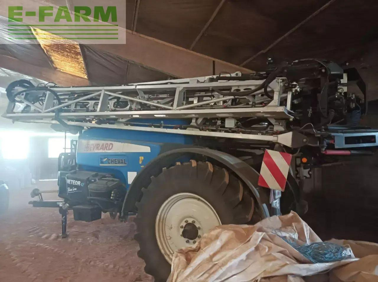 Meteor 4200 blue line - Trailed sprayer: picture 2 Meteor 4200 blue line - Trailed sprayer: picture 2