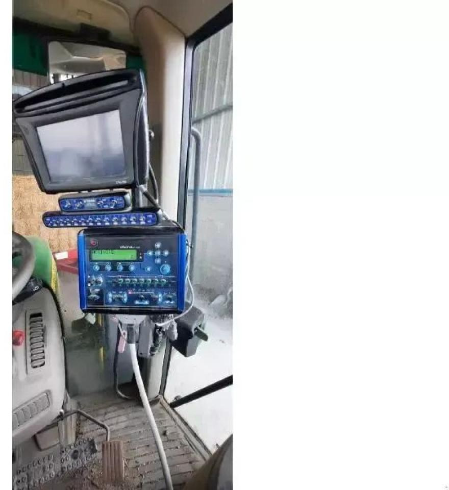 Olympia320s - Trailed sprayer: picture 4 Olympia320s - Trailed sprayer: picture 4