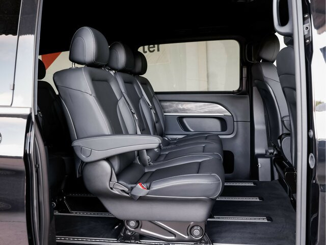 MERCEDES-BENZ EQV 300 Extralang,Avantgarde,8Sitze,2xelektr.Tür - Passenger van, Electric van: picture 3 MERCEDES-BENZ EQV 300 Extralang,Avantgarde,8Sitze,2xelektr.Tür - Passenger van, Electric van: picture 3