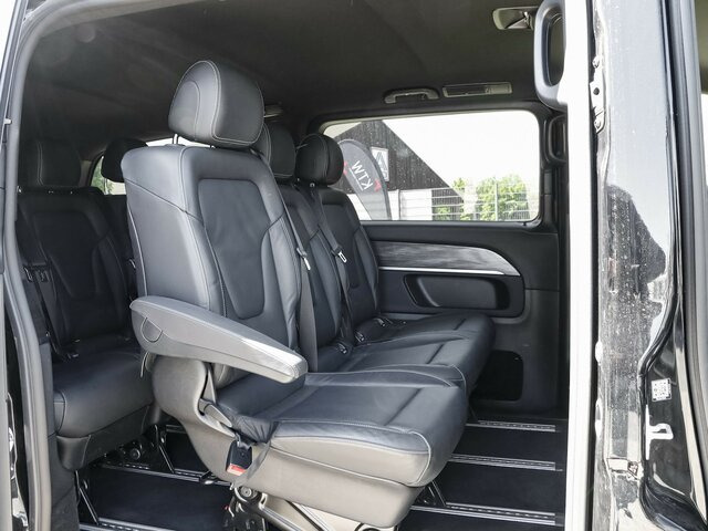 MERCEDES-BENZ EQV 300 Extralang,Avantgarde,8Sitze,2xelektr.Tür - Passenger van, Electric van: picture 4 MERCEDES-BENZ EQV 300 Extralang,Avantgarde,8Sitze,2xelektr.Tür - Passenger van, Electric van: picture 4