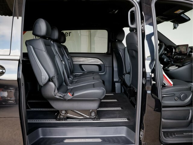 MERCEDES-BENZ EQV 300 Extralang,Avantgarde,8Sitze,2xelektr.Tür - Passenger van, Electric van: picture 2 MERCEDES-BENZ EQV 300 Extralang,Avantgarde,8Sitze,2xelektr.Tür - Passenger van, Electric van: picture 2