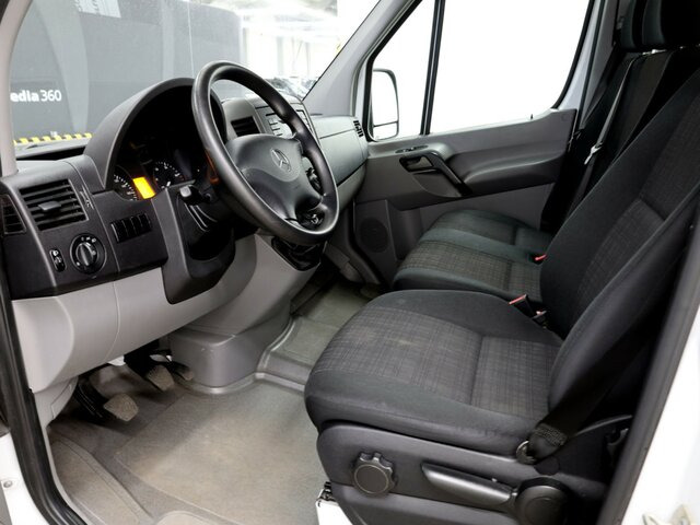 MERCEDES-BENZ Sprinter 214 CDI DOKA Pritsche,Klima,EURO6 - Curtain side van, Combi van: picture 2 MERCEDES-BENZ Sprinter 214 CDI DOKA Pritsche,Klima,EURO6 - Curtain side van, Combi van: picture 2