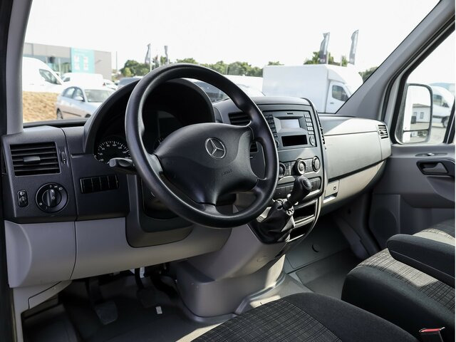MERCEDES-BENZ Sprinter 214 CDI DOKA Pritsche,Klima,EURO6 - Curtain side van, Combi van: picture 4 MERCEDES-BENZ Sprinter 214 CDI DOKA Pritsche,Klima,EURO6 - Curtain side van, Combi van: picture 4