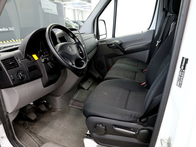 MERCEDES-BENZ Sprinter 214 CDI DOKA Pritsche,Klima,EURO6 - Curtain side van, Combi van: picture 2 MERCEDES-BENZ Sprinter 214 CDI DOKA Pritsche,Klima,EURO6 - Curtain side van, Combi van: picture 2