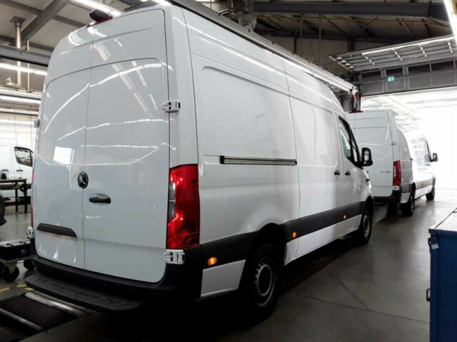 Panel van MERCEDES-BENZ Sprinter 317 CDI Kasten,L2H2,MBUX,Kamera...: picture 16