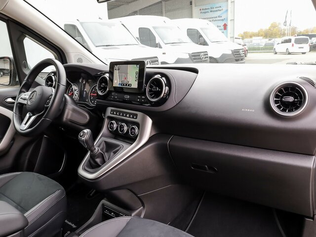 MERCEDES-BENZ T 180 Progressive,AMF Rollstuhlrampe,LED,Navi... - Passenger van: picture 5 MERCEDES-BENZ T 180 Progressive,AMF Rollstuhlrampe,LED,Navi... - Passenger van: picture 5