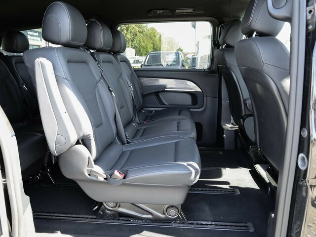 MERCEDES-BENZ V 300 Avantgarde Extralang,2xSchiebetür elektr.... - Minibus, Passenger van: picture 5 MERCEDES-BENZ V 300 Avantgarde Extralang,2xSchiebetür elektr.... - Minibus, Passenger van: picture 5