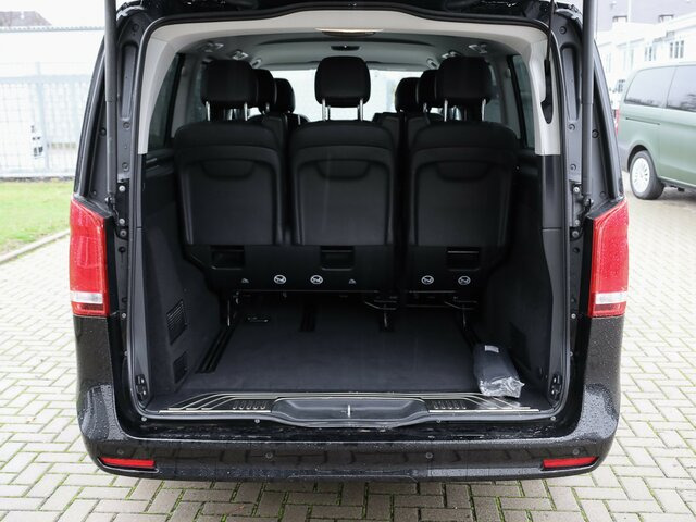 MERCEDES-BENZ V 300 Avantgarde Extralang,2xSchiebetür elektr.... - Passenger van: picture 2 MERCEDES-BENZ V 300 Avantgarde Extralang,2xSchiebetür elektr.... - Passenger van: picture 2