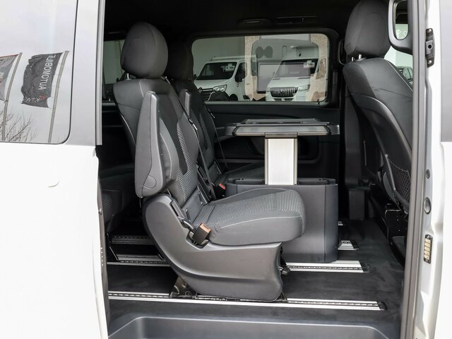 MERCEDES-BENZ V 300 Edition,lang,7-Sitzer,2Schiebetüren,Tisch... - Passenger van: picture 5 MERCEDES-BENZ V 300 Edition,lang,7-Sitzer,2Schiebetüren,Tisch... - Passenger van: picture 5