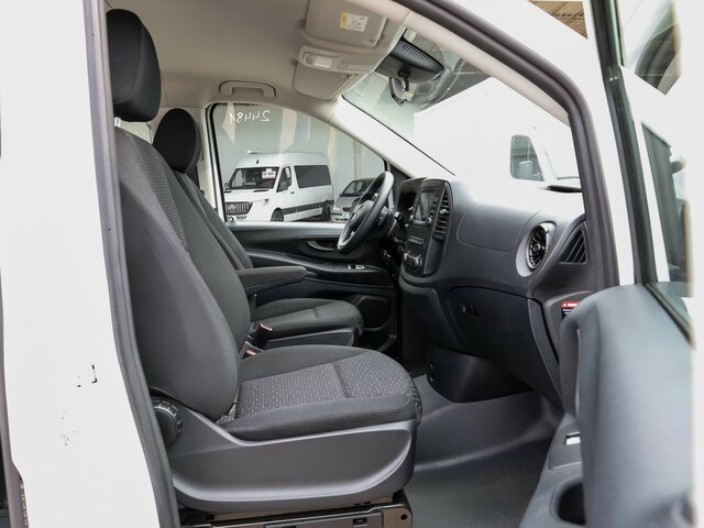 MERCEDES-BENZ Vito 114 TourerPro,Extralang,AMF Rollstuhlrampe... - Passenger van: picture 3 MERCEDES-BENZ Vito 114 TourerPro,Extralang,AMF Rollstuhlrampe... - Passenger van: picture 3