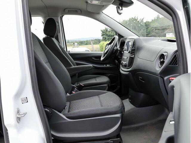 MERCEDES-BENZ Vito 114 TourerPro,Extralang,AMF Rollstuhlrampe... - Passenger van: picture 3 MERCEDES-BENZ Vito 114 TourerPro,Extralang,AMF Rollstuhlrampe... - Passenger van: picture 3