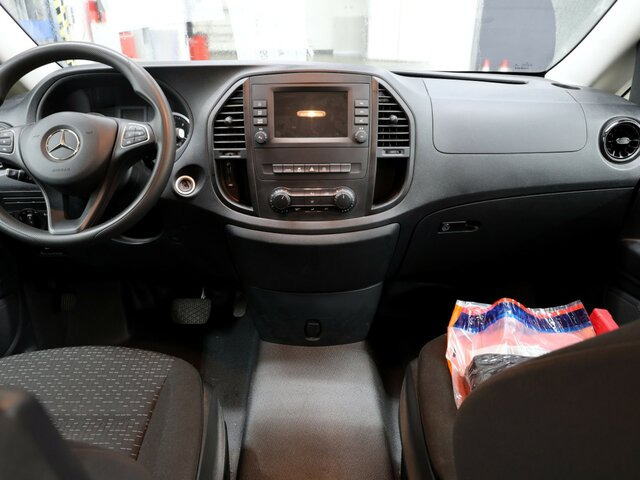 MERCEDES-BENZ Vito 114 TourerPro,lang,Automatik,8Sitze,Kamera... - Minibus, Passenger van: picture 2 MERCEDES-BENZ Vito 114 TourerPro,lang,Automatik,8Sitze,Kamera... - Minibus, Passenger van: picture 2