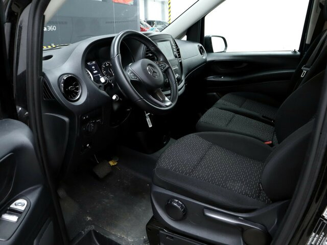 MERCEDES-BENZ Vito 116CDI lang,TourerPro,2xKlima,9Sitze,Kamera - Passenger van: picture 2 MERCEDES-BENZ Vito 116CDI lang,TourerPro,2xKlima,9Sitze,Kamera - Passenger van: picture 2