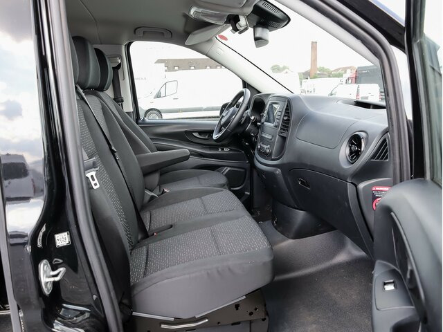 MERCEDES-BENZ Vito 116CDI lang,TourerPro,2xKlima,9Sitze,Kamera - Passenger van: picture 3 MERCEDES-BENZ Vito 116CDI lang,TourerPro,2xKlima,9Sitze,Kamera - Passenger van: picture 3