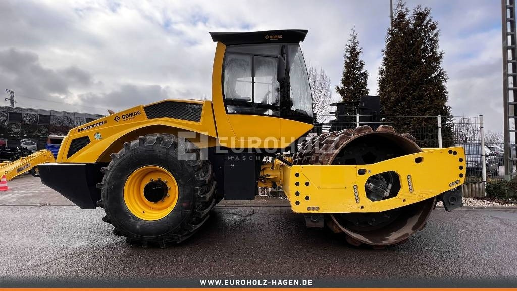 Bomag Stachelwalze BW 213 PDH-5, Schnellgang, Walzenzug - Compactor: picture 1 Bomag Stachelwalze BW 213 PDH-5, Schnellgang, Walzenzug - Compactor: picture 1
