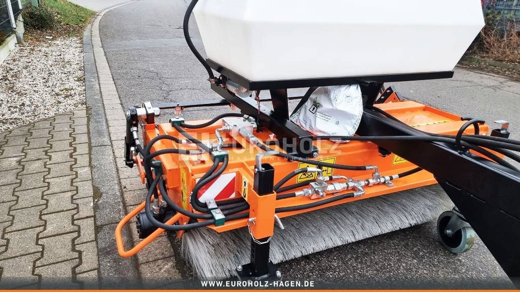 New Broom for Municipal/ Special vehicle Kehrmaschine ZM 1400 für Radlader: picture 11