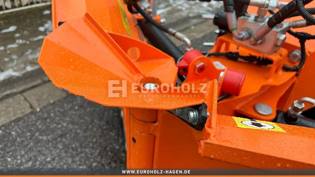New Snow plough for Agricultural machinery Schneepflug Schneeschild Vario 4-Wege PUV-2000M: picture 26 New Snow plough for Agricultural machinery Schneepflug Schneeschild Vario 4-Wege PUV-2000M: picture 26