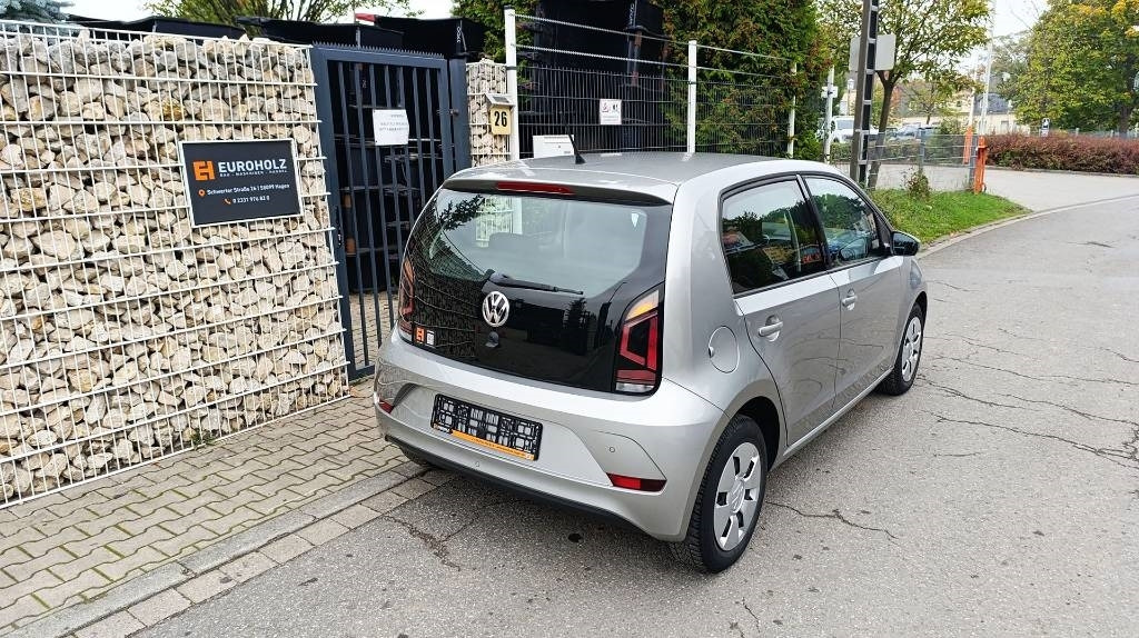 Volkswagen Up 1.0, nur 62tkm, 1. Hand, scheckheftgepflegt - Car: picture 3 Volkswagen Up 1.0, nur 62tkm, 1. Hand, scheckheftgepflegt - Car: picture 3