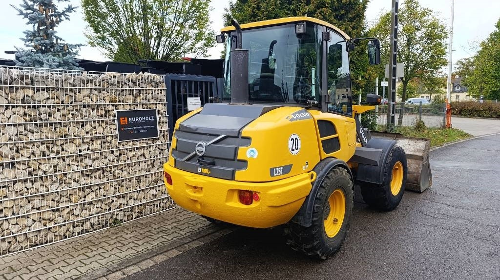 Volvo Radlader L 25 F, hydr. Schnellwechsler, Schaufel - Wheel loader: picture 4 Volvo Radlader L 25 F, hydr. Schnellwechsler, Schaufel - Wheel loader: picture 4