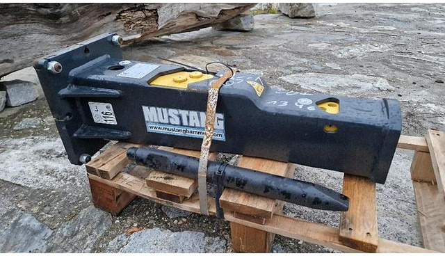 Mustang HM100 Hydraulikhammer - Hydraulic hammer: picture 1 Mustang HM100 Hydraulikhammer - Hydraulic hammer: picture 1
