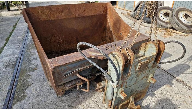 Volvo S3 190 cm Böschungslöffel / Grabenräumlöffel Böschungslöffel - Excavator: picture 2 Volvo S3 190 cm Böschungslöffel / Grabenräumlöffel Böschungslöffel - Excavator: picture 2