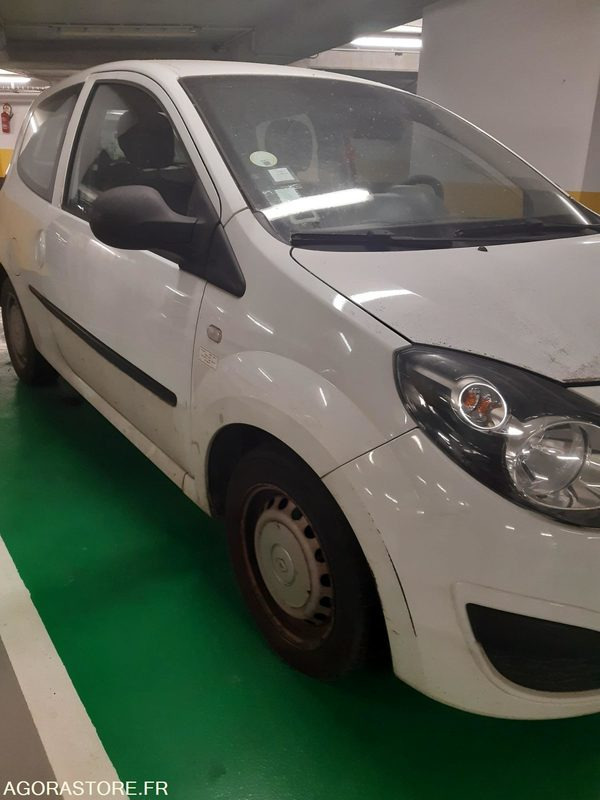 2010 - RENAULT TWINGO II - Car: picture 2 2010 - RENAULT TWINGO II - Car: picture 2