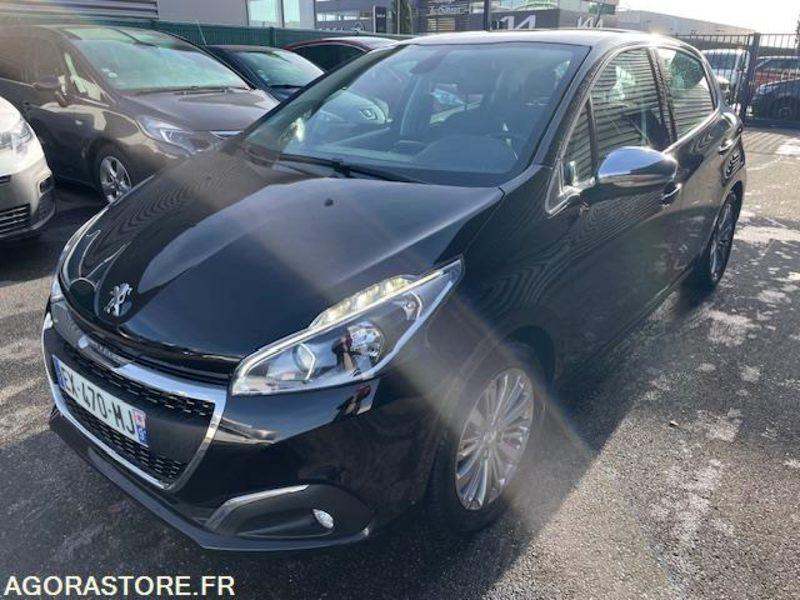 208 ALLURE PT 110cv-05/2016- 87950 KM - Car: picture 1 208 ALLURE PT 110cv-05/2016- 87950 KM - Car: picture 1