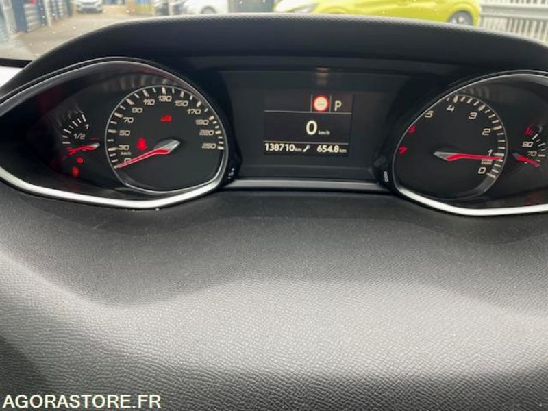 308 II SW ACTIVE BUSINESS PT 130cv EAT8 . 08/2018 . 141000 km - Car: picture 5 308 II SW ACTIVE BUSINESS PT 130cv EAT8 . 08/2018 . 141000 km - Car: picture 5