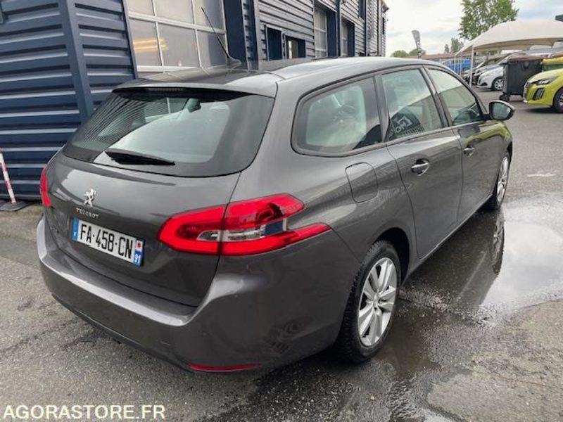 308 II SW ACTIVE BUSINESS PT 130cv EAT8 . 08/2018 . 141000 km - Car: picture 3 308 II SW ACTIVE BUSINESS PT 130cv EAT8 . 08/2018 . 141000 km - Car: picture 3
