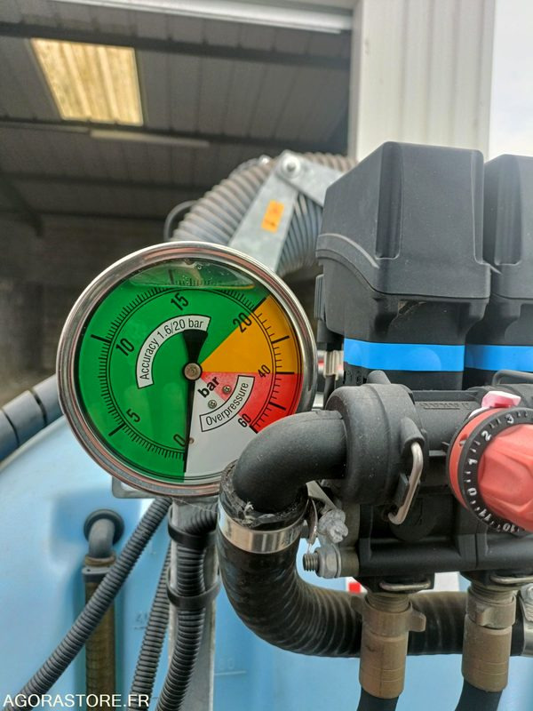 PULVERISATEUR PAR AEROCONVERSION - Agricultural machinery: picture 5 PULVERISATEUR PAR AEROCONVERSION - Agricultural machinery: picture 5