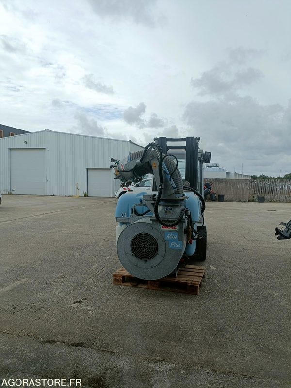 PULVERISATEUR PAR AEROCONVERSION - Agricultural machinery: picture 1 PULVERISATEUR PAR AEROCONVERSION - Agricultural machinery: picture 1