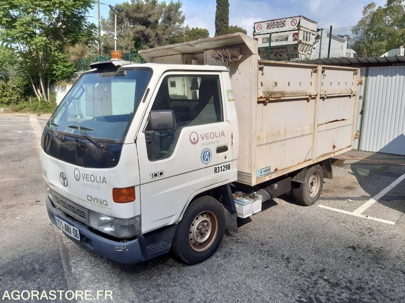 BENNANT TOYOTA 2,5T - GUIMA 6M3 (R31298) 171609 KMS - Electric utility vehicle: picture 2 BENNANT TOYOTA 2,5T - GUIMA 6M3 (R31298) 171609 KMS - Electric utility vehicle: picture 2